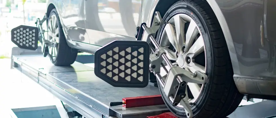 Connection between New Tyres & Wheel Alignment